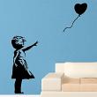 Muurstickers design - Muursticker meisje met hart ballon - ambiance-sticker.com